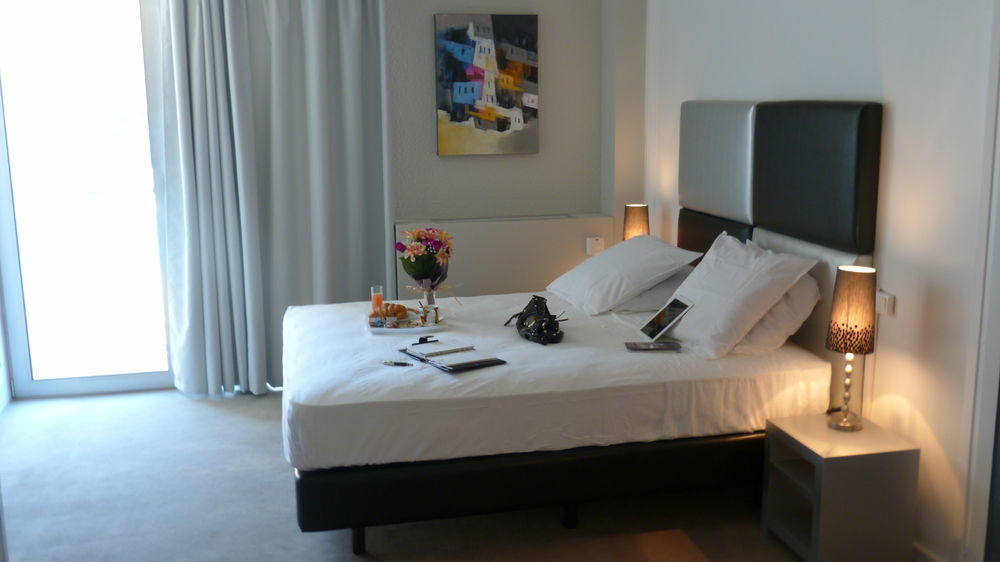 Yes Hotel Avignone Esterno foto